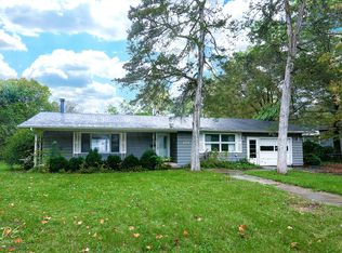 204 Chicago Rd, Oswego, IL 60543