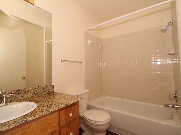 5th image of 4411 Abigail Dr APT C