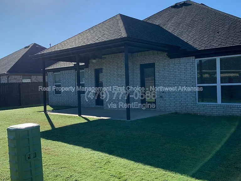 4374 W Topeka Ave — Photo 2
