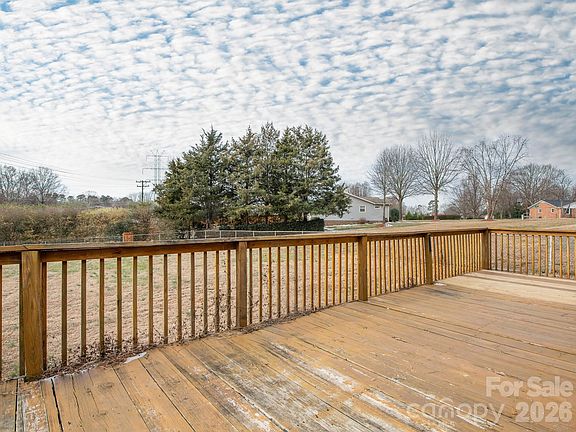 2nd image of 7701 Idlewild Dr