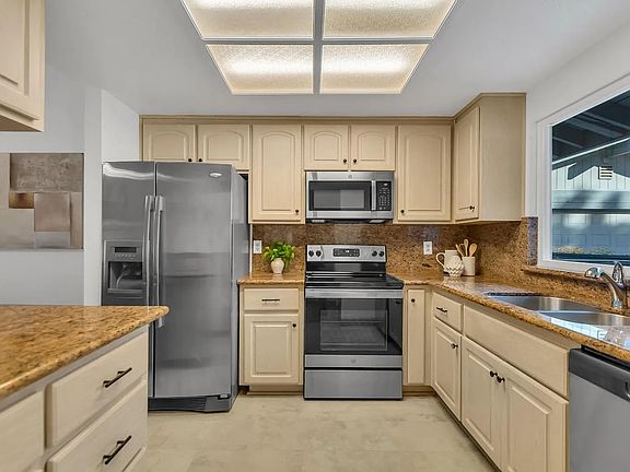 Fully stocked kitchen