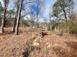 585 Orchard Rd, Summerville, GA 30747