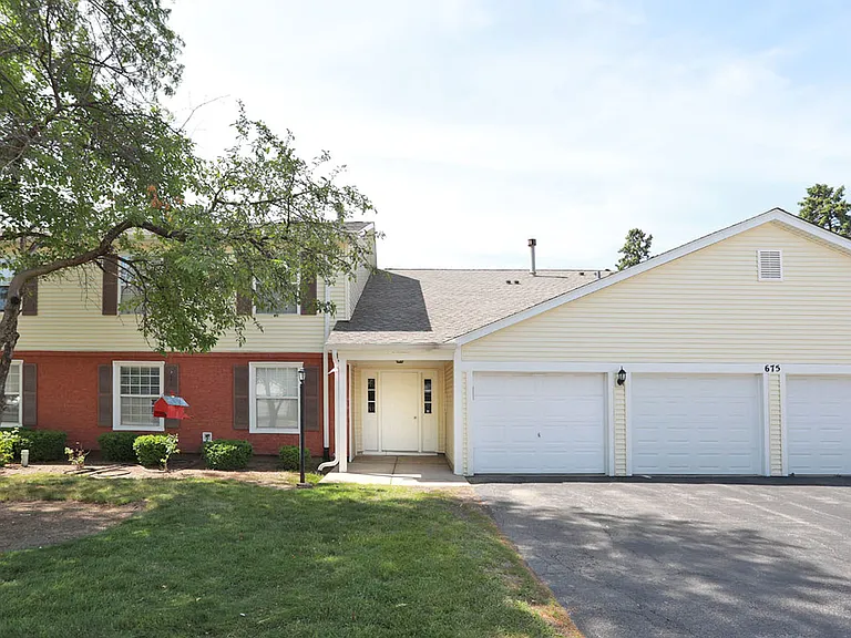 675 Greenfield Ct #C1 — Photo 1
