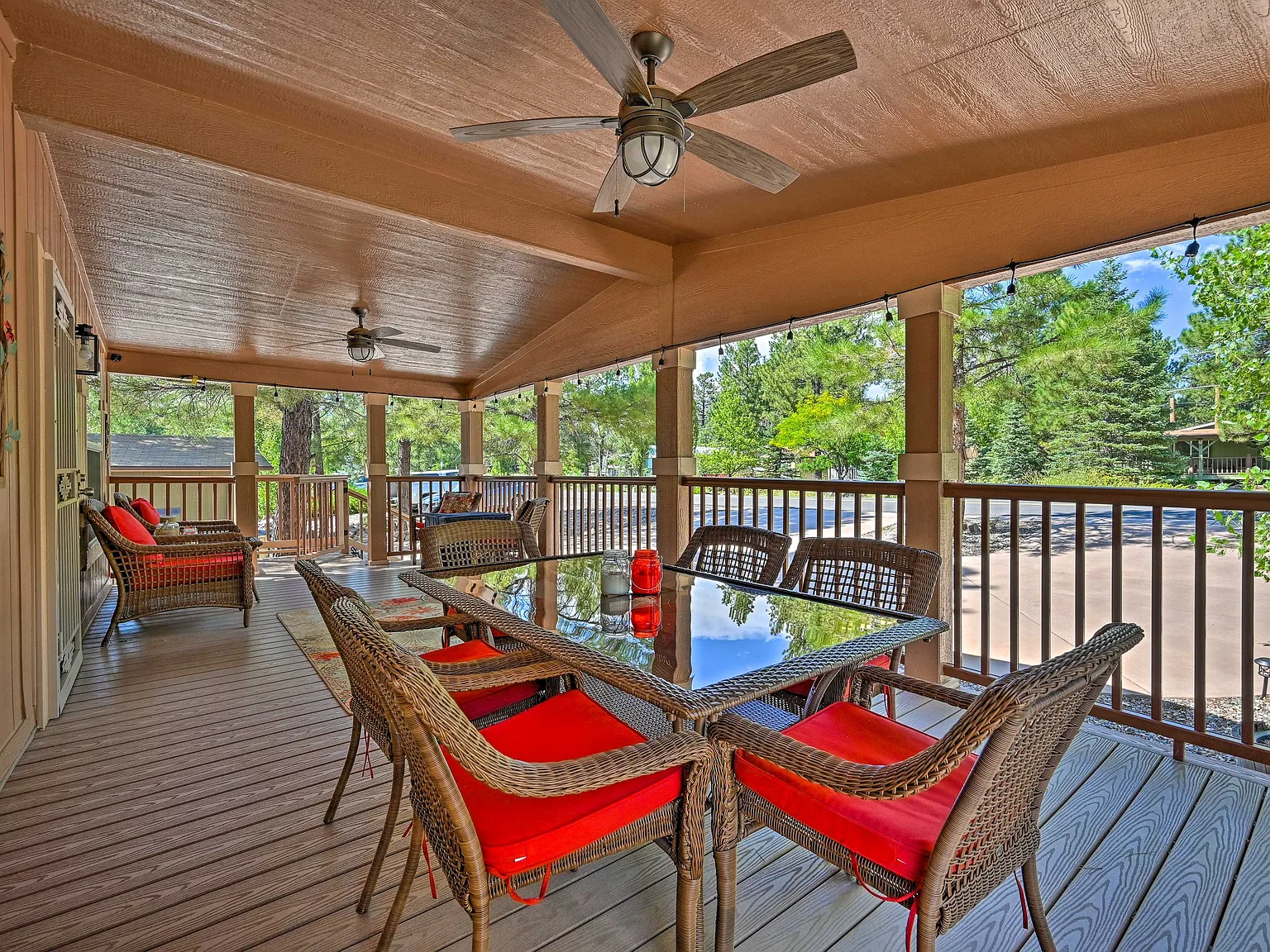 3 bed, 1404 sqft, $3,000 — Photo 2