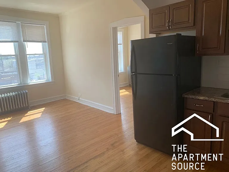 2208 S 57th Ct #10 — Photo 3