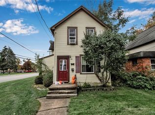 581 E Goundry St, North Tonawanda, NY 14120