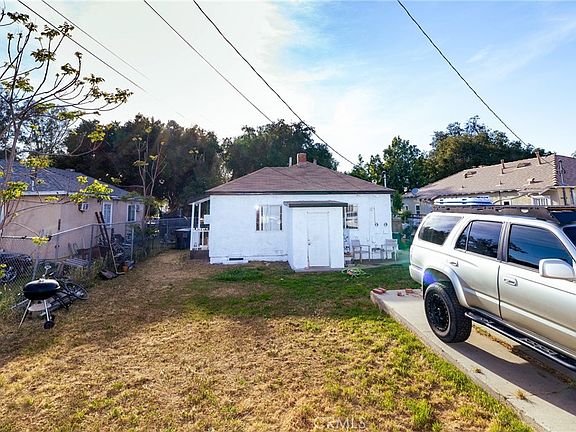 5th image of 4156 Dwight Ave