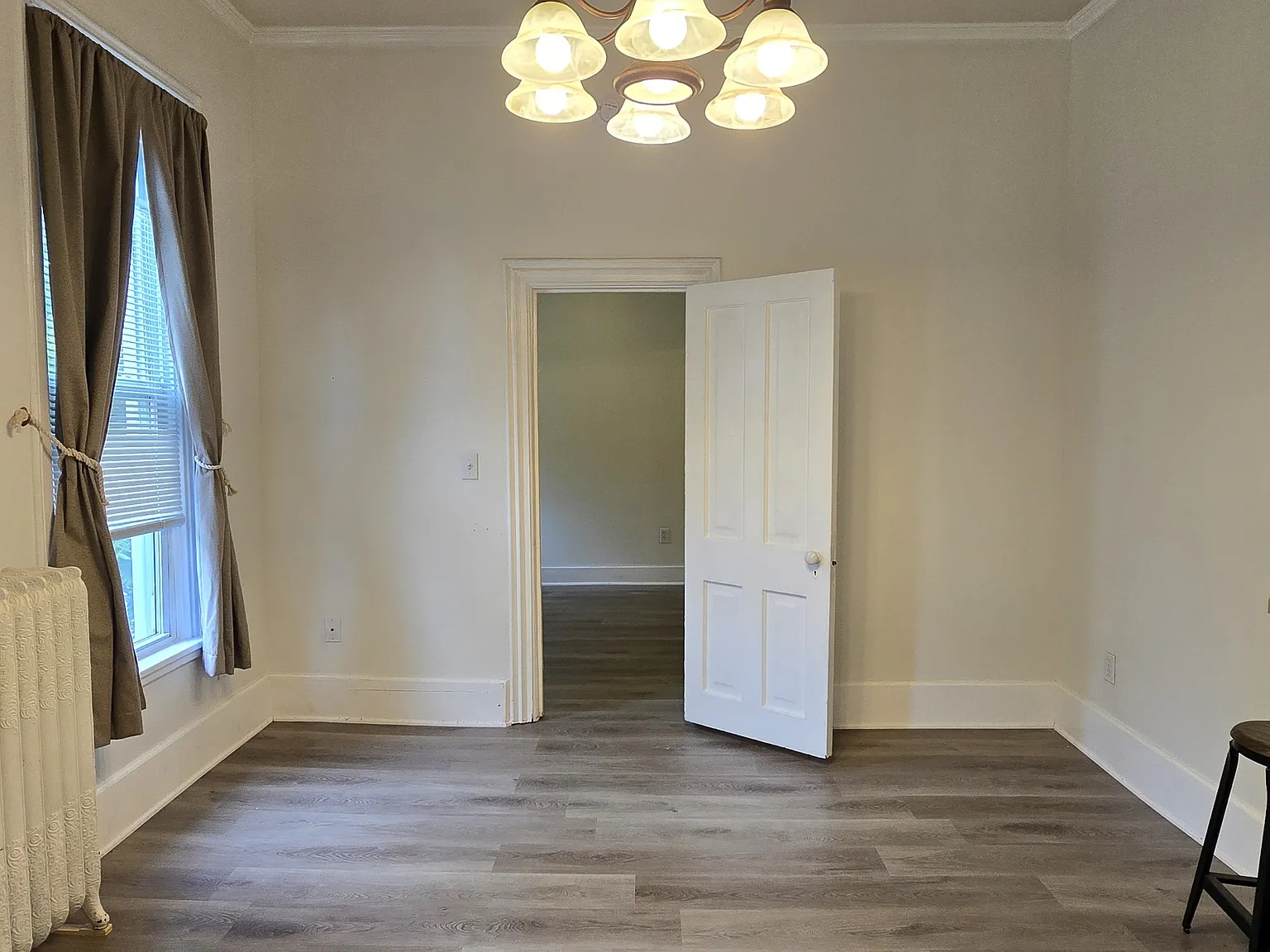 212 Oak Street - 7 — Photo 4
