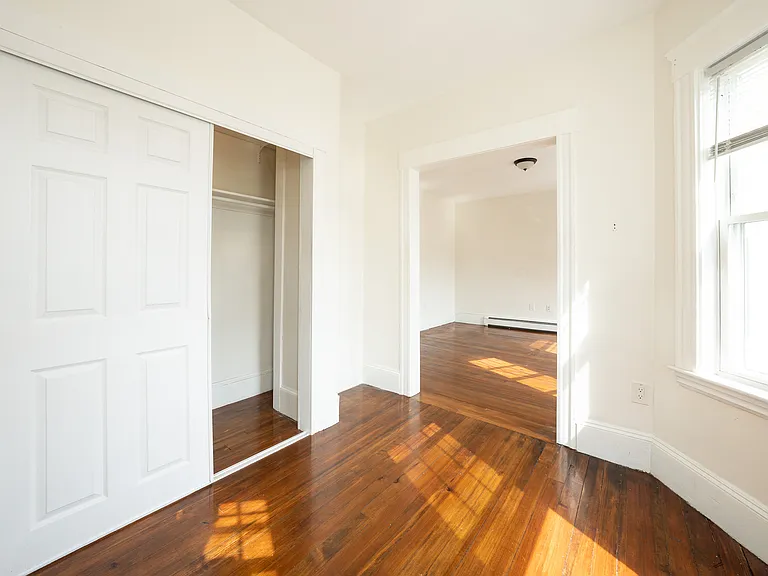 23 Greenock St #3 — Photo 9