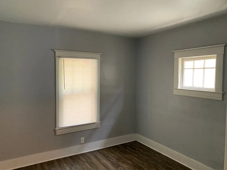 812 S 33rd St — Photo 34
