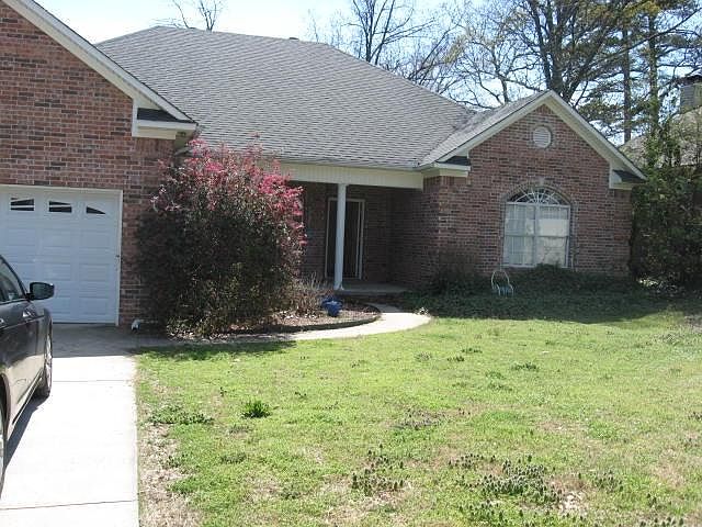 1st image of 25 Winona Dr