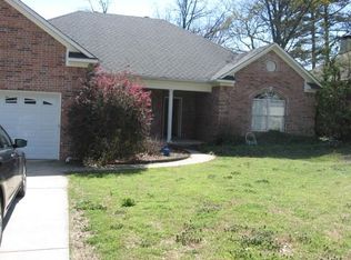 25 Winona Dr, Maumelle, AR 72113