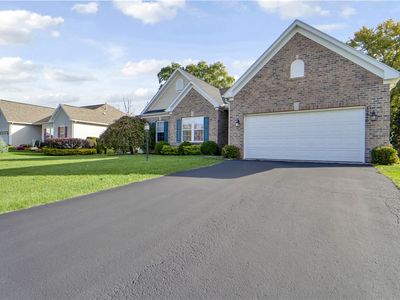 3226 Spragbrook Cir, Macedon, NY, 14502