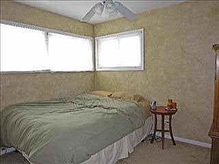 5th image of 310 Lincoln Ave