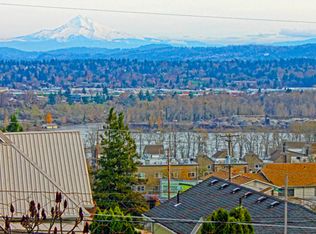 115 SW Bancroft St, Portland, OR 97239