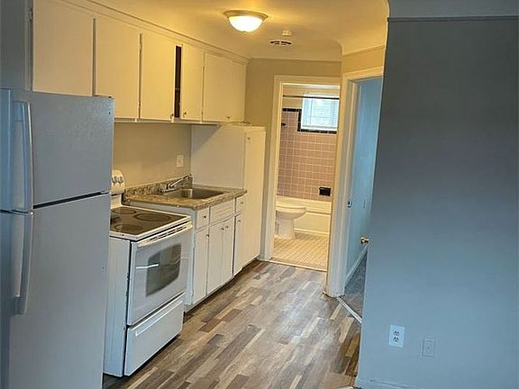 3rd image of 18435 Hoover St #11