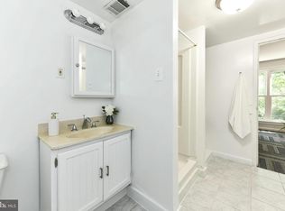 6335 Phyllis Ln, Alexandria, VA 22312