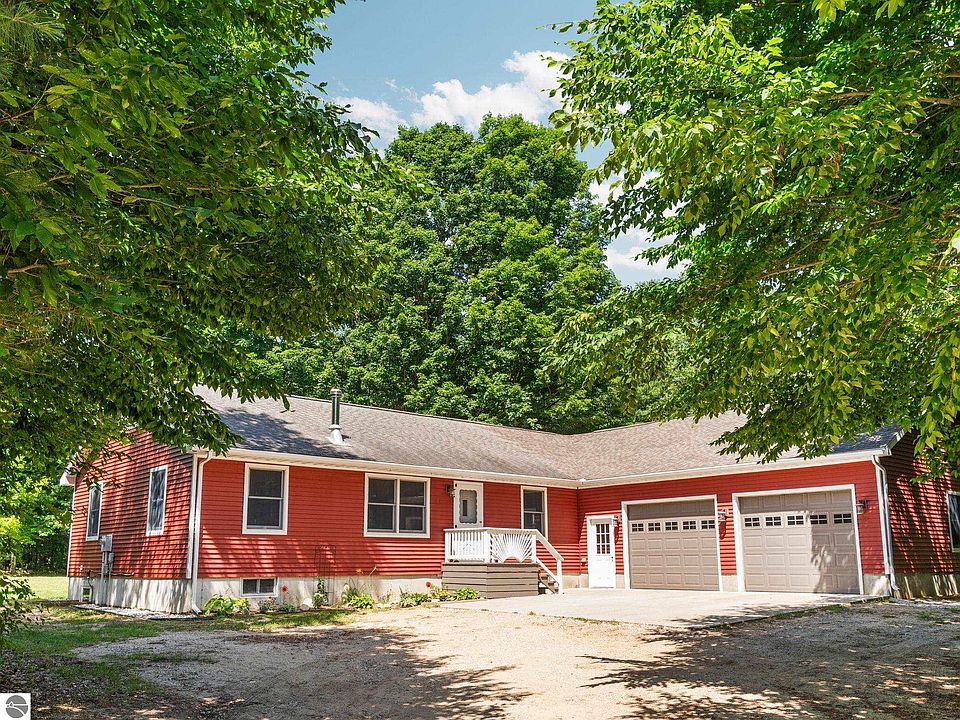 1st image of 3551 Donna Ln