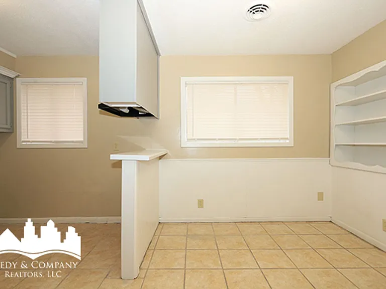 4227 Kenosha Rd — Photo 12