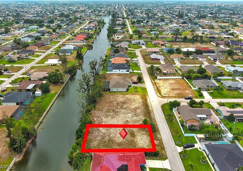 1st image of 136 SW 28th St