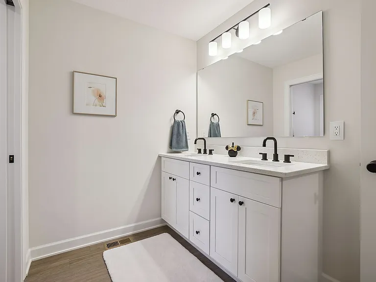 Dawes Place Townhomes — Photo 31