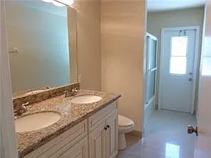 5365 NW 107th Ave — Photo 31