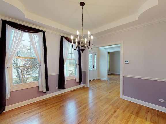 2nd image of 2124 Brookwood Dr
