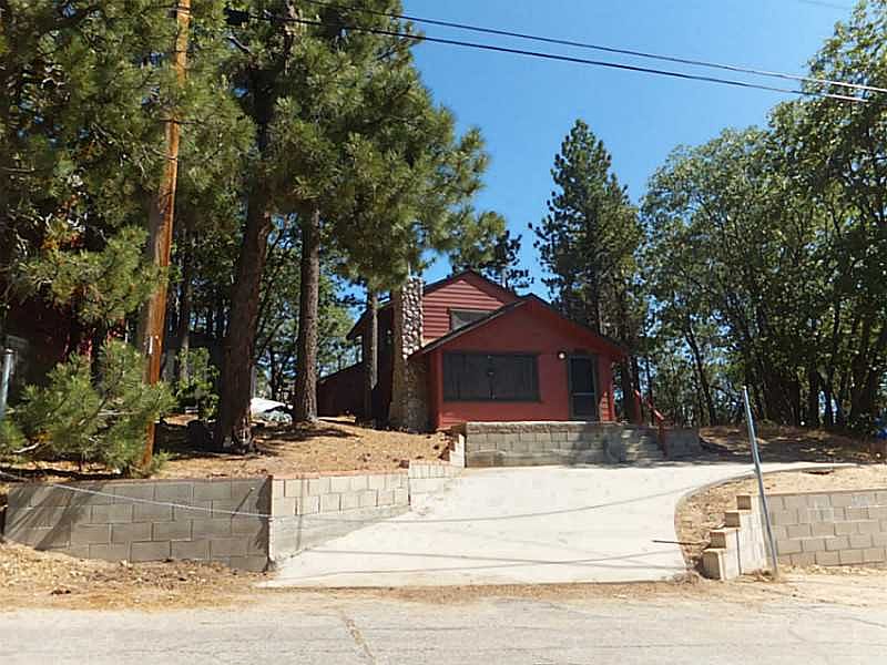 1st image of 32987 Spruce Dr