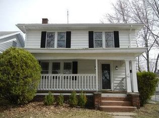 2402 Oakridge Rd, Fort Wayne, IN 46805