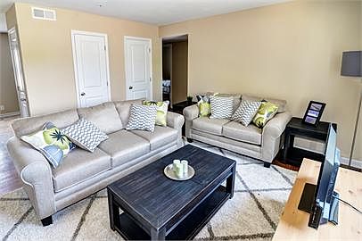 3rd image of 1124 Sims Cir APT 1-A