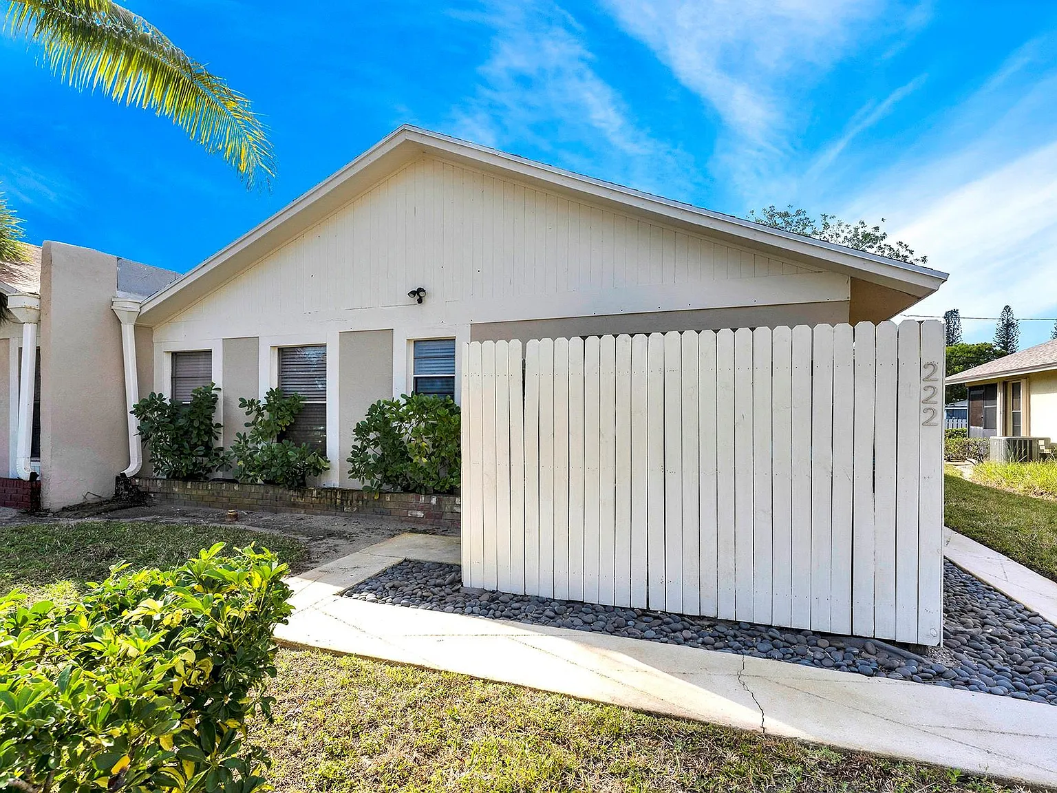 1 bed, 1.0 bath, 1218 sqft, $1,700 — Photo 3