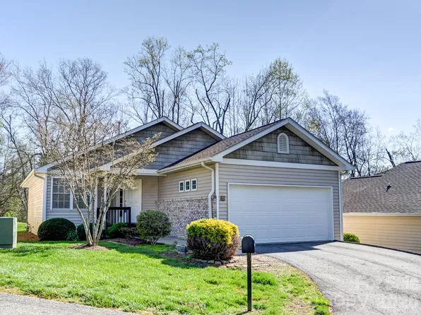 72 Creeks End Cir, Mills River, NC 28759