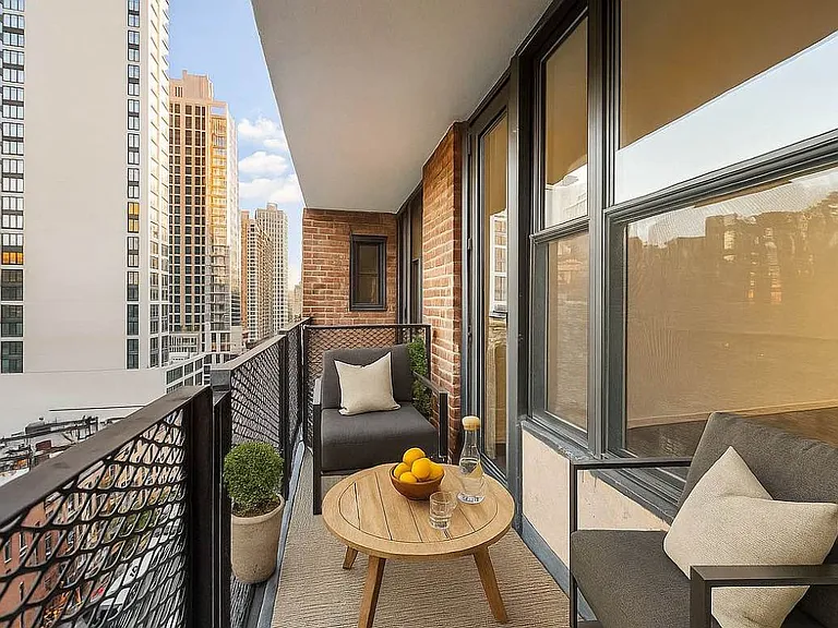 165 E 35th St #10FG — Photo 3