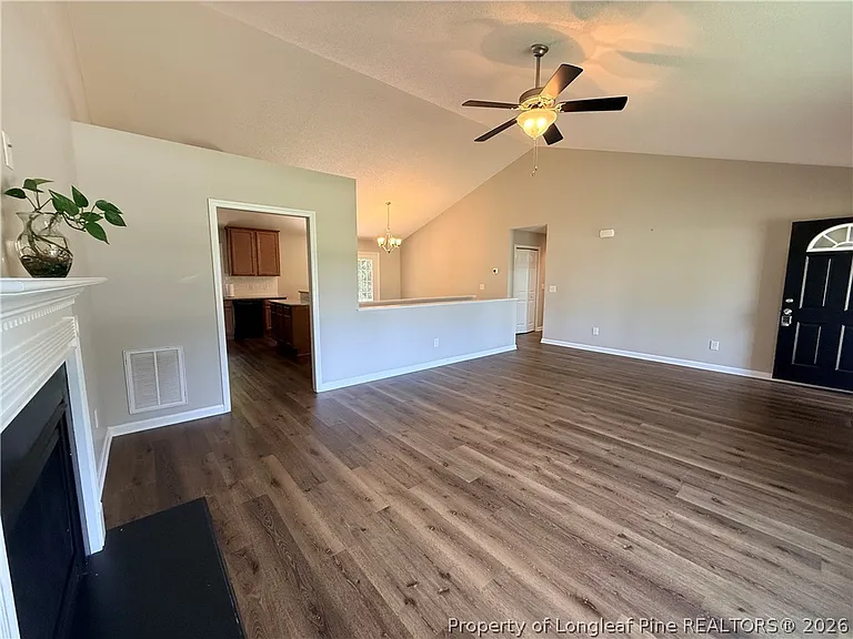 455 Crusaders Dr — Photo 3
