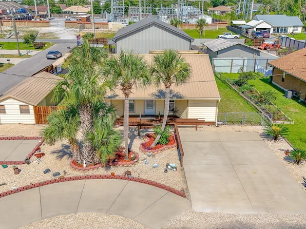 2406 Oakwood St, Panama City Beach, FL 32408