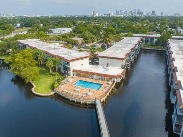 333 NW 17th Ct APT 203B, Fort Lauderdale, FL 33311