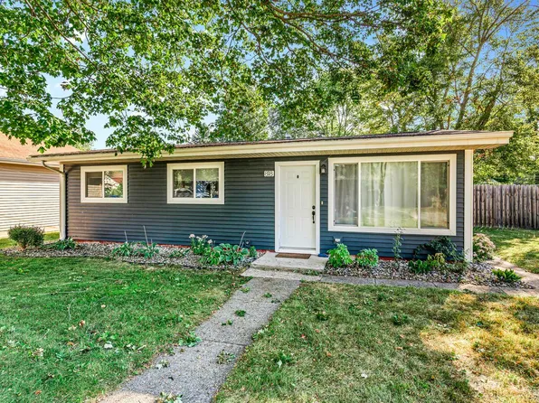 818 S 12th St, Goshen, IN 46526
