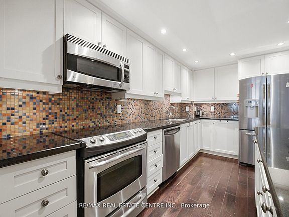 5th image of 1110 Walden Cir #Penthouse 3