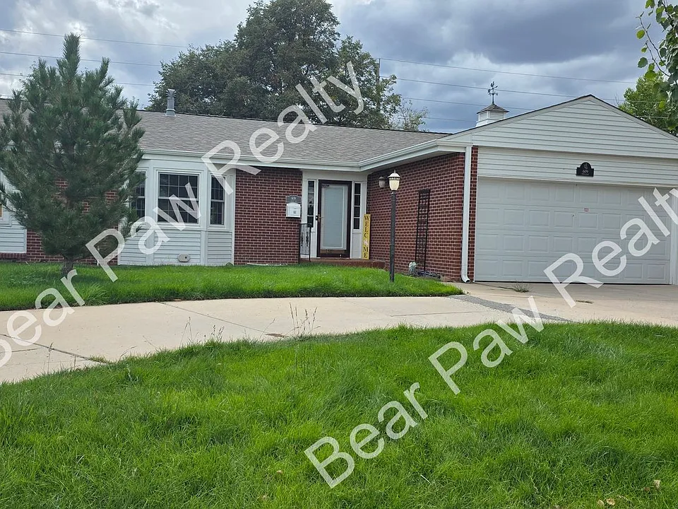 609 Vista Ln
