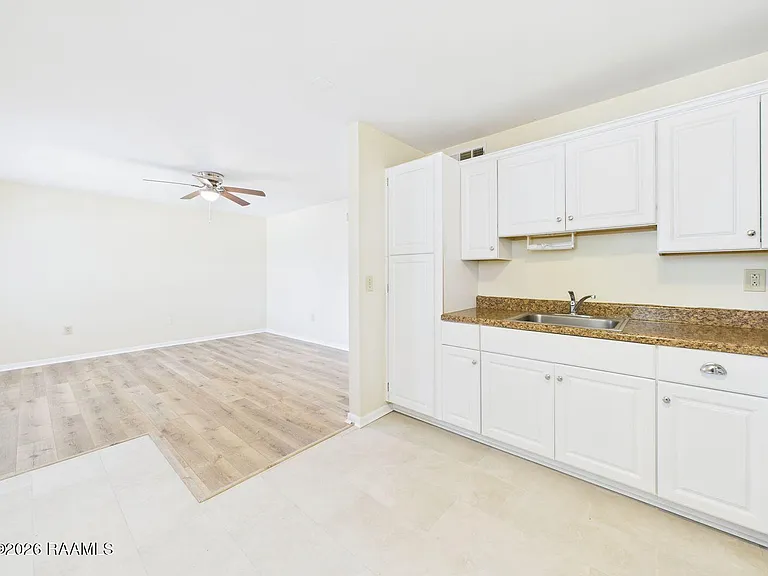 201 S South College Rd #212 — Photo 8
