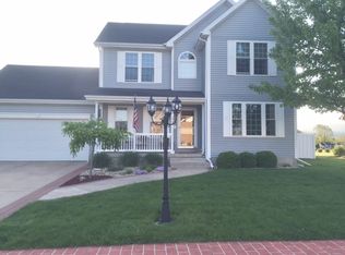 2 Memory Ln, Streator, IL 61364