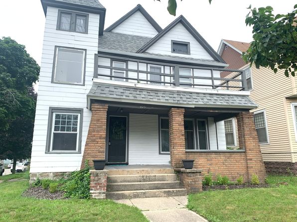 425 Fuller Ave SE