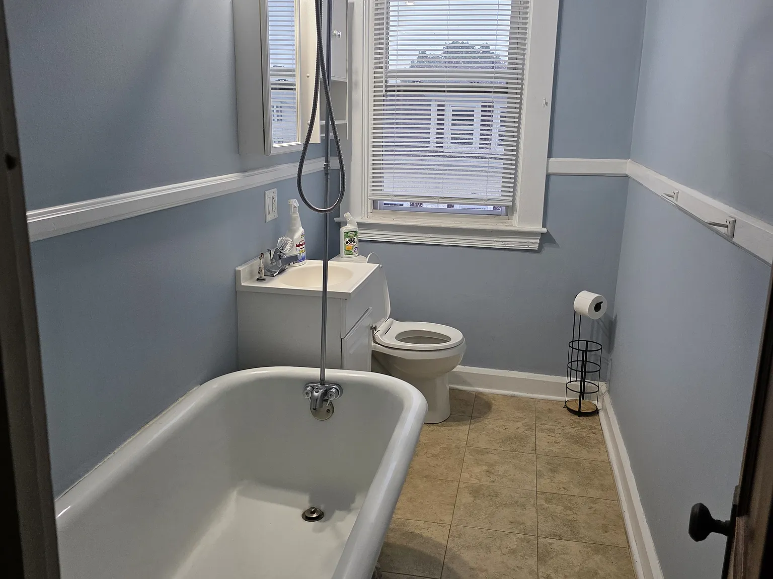 2 bed, 1000 sqft, $1,000 — Photo 4