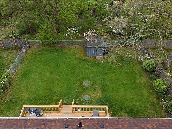 2nd image of 148 Yorktown Rd