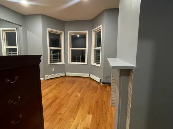 90 Brown Place image 11 of 11