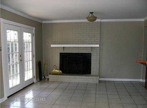 2nd image of 3651 River Oaks Dr