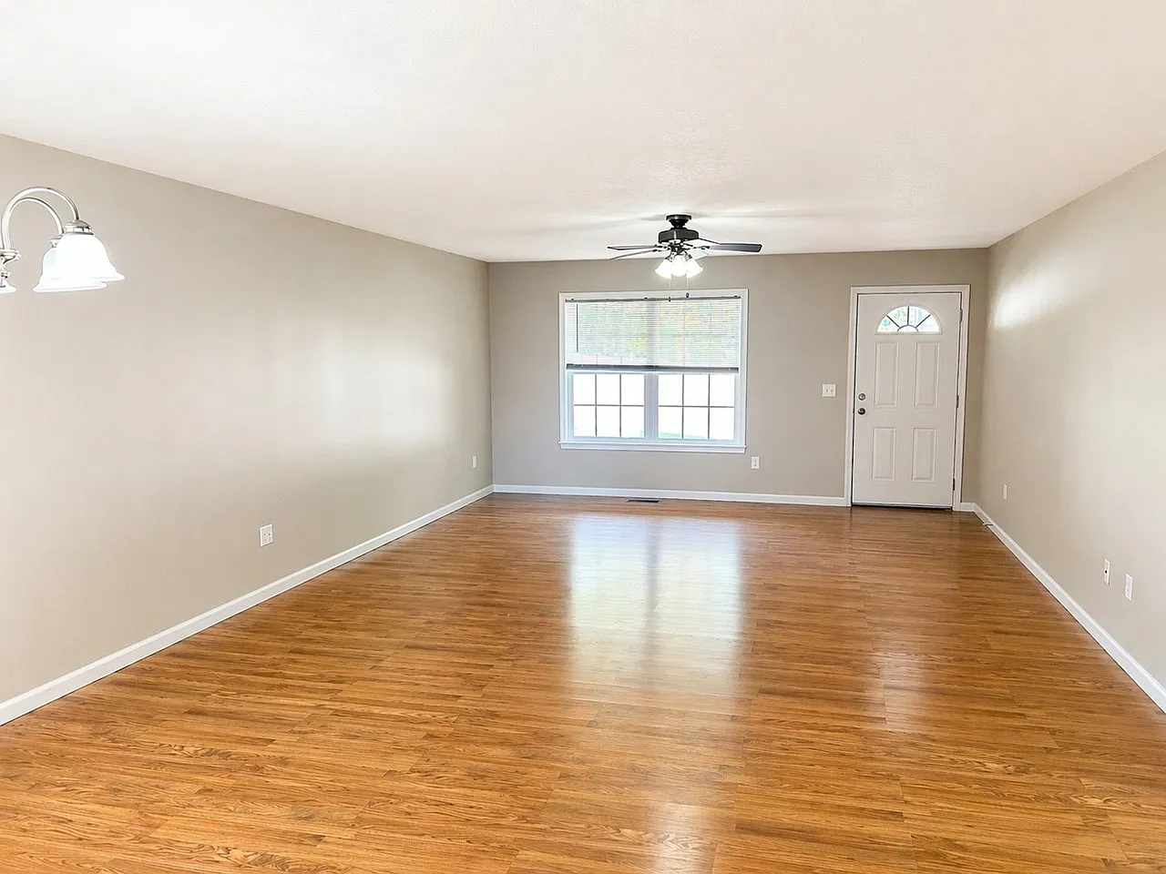 3980 Howard Gap Rd — Photo 2