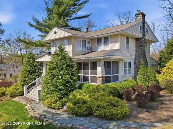 1165 Route 390, Cresco, PA 18326