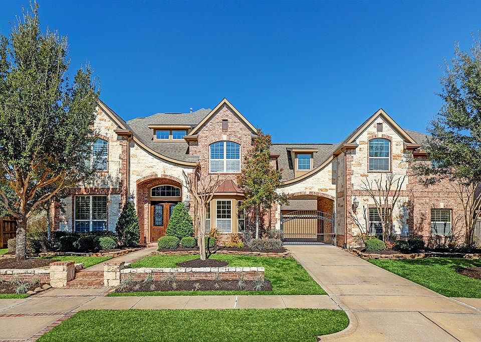 1st image of 19018 Cove Manor Dr