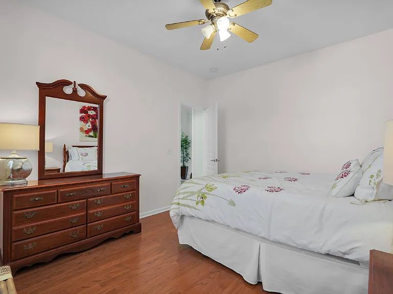 17 Thomas Bee Dr — Photo 43
